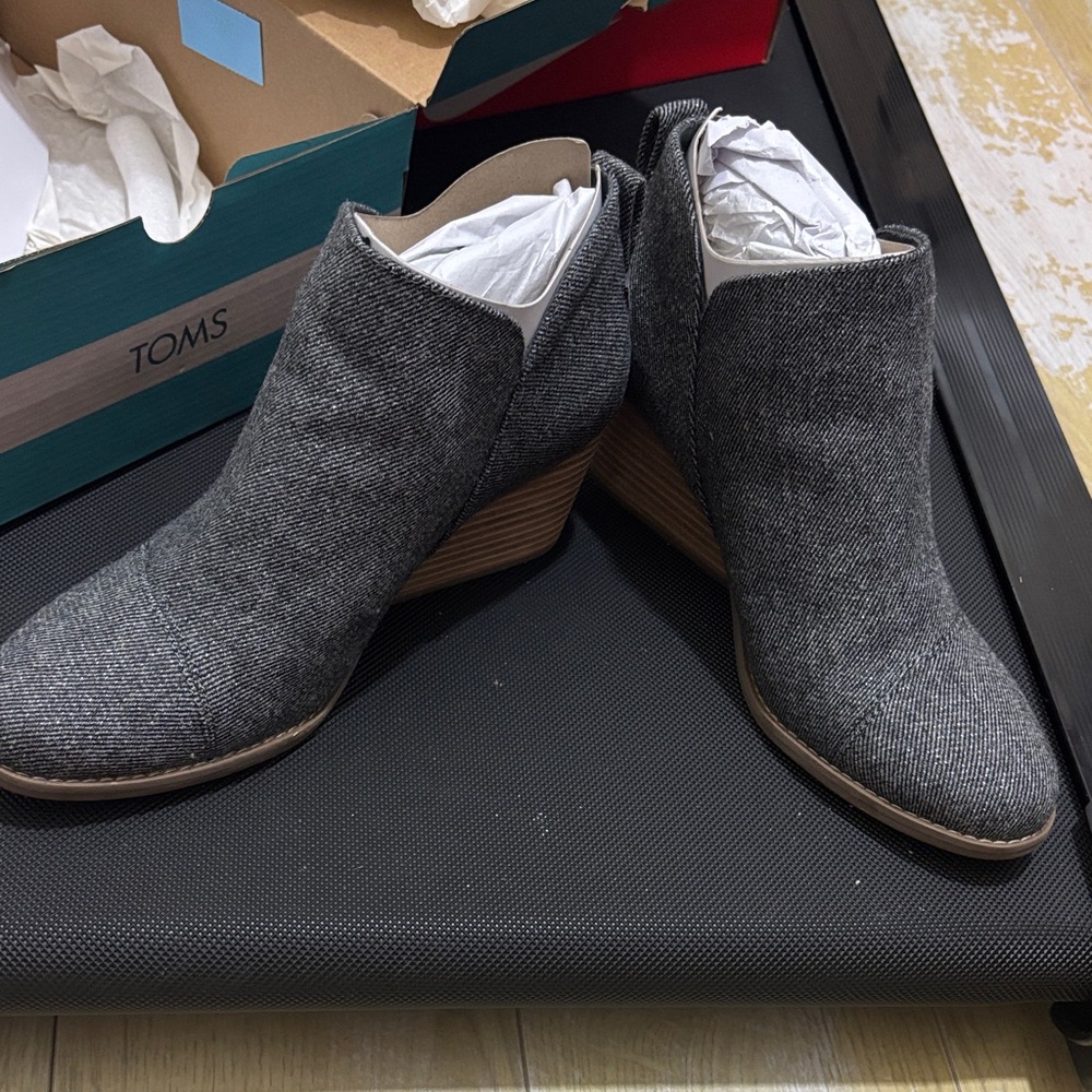 TOMS Women's Charcoal Ankle Booties